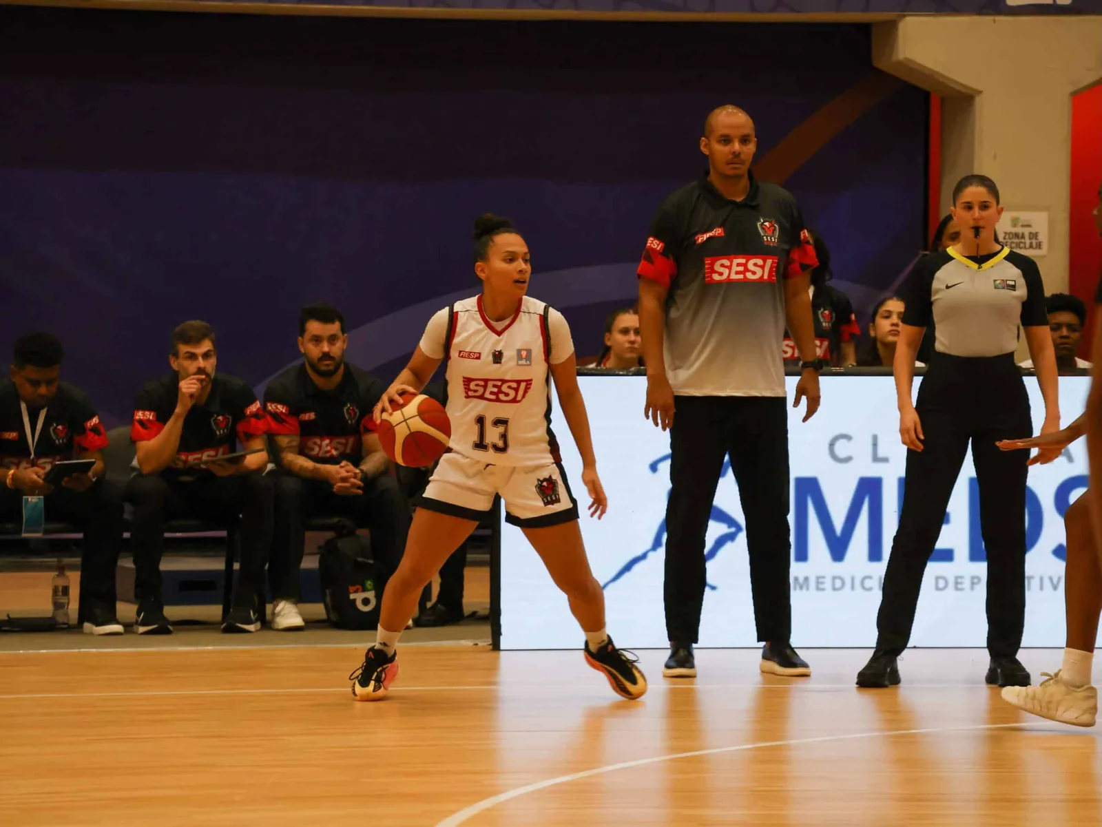 Sesi Araraquara vence Leones e fica com bronze na WBLA