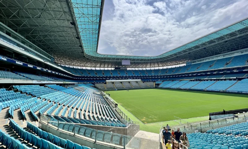 Grêmio e Vasco duelam pelo Brasileirão neste sábado; veja onde assistir