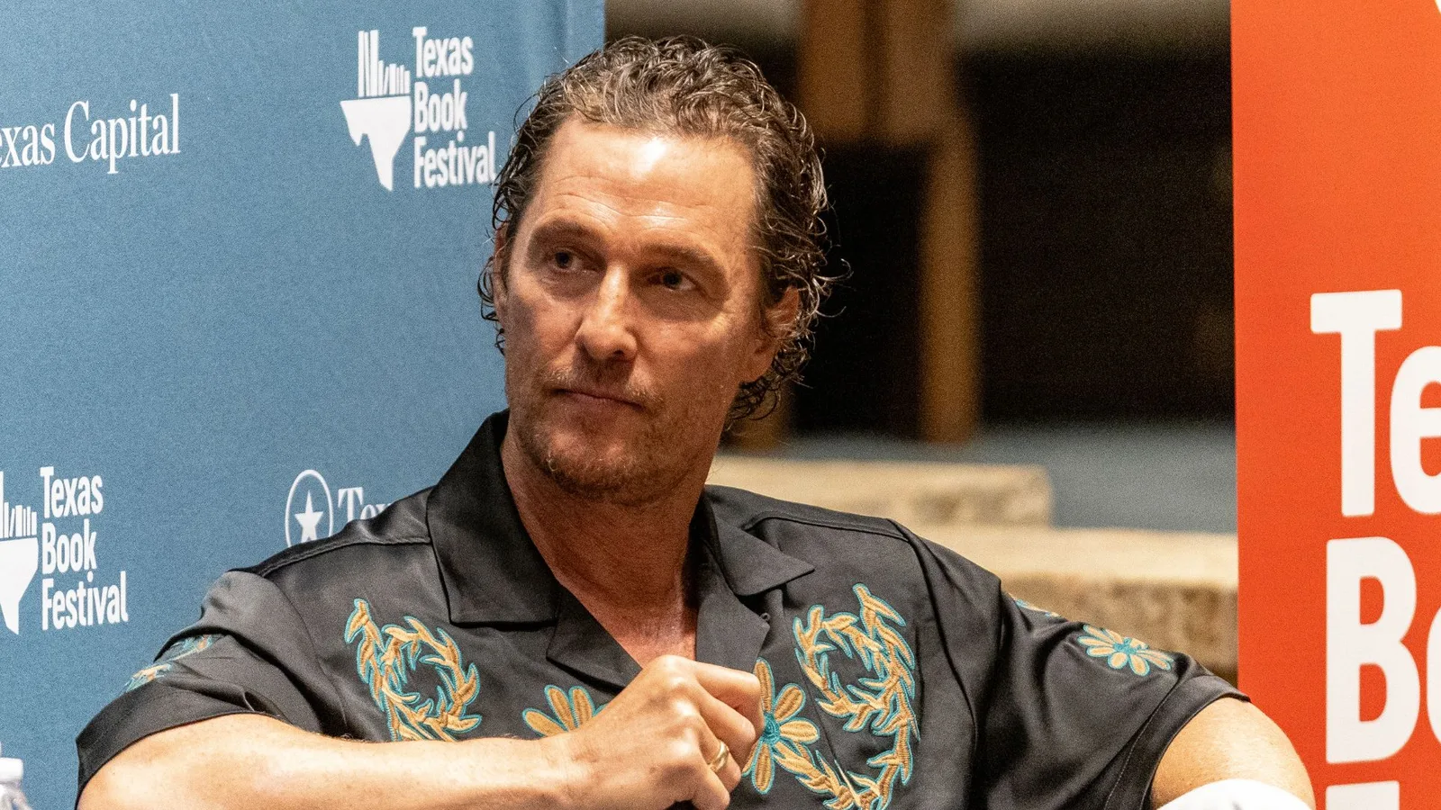 McConaughey aponta álbum do AC/DC entre os maiores do rock