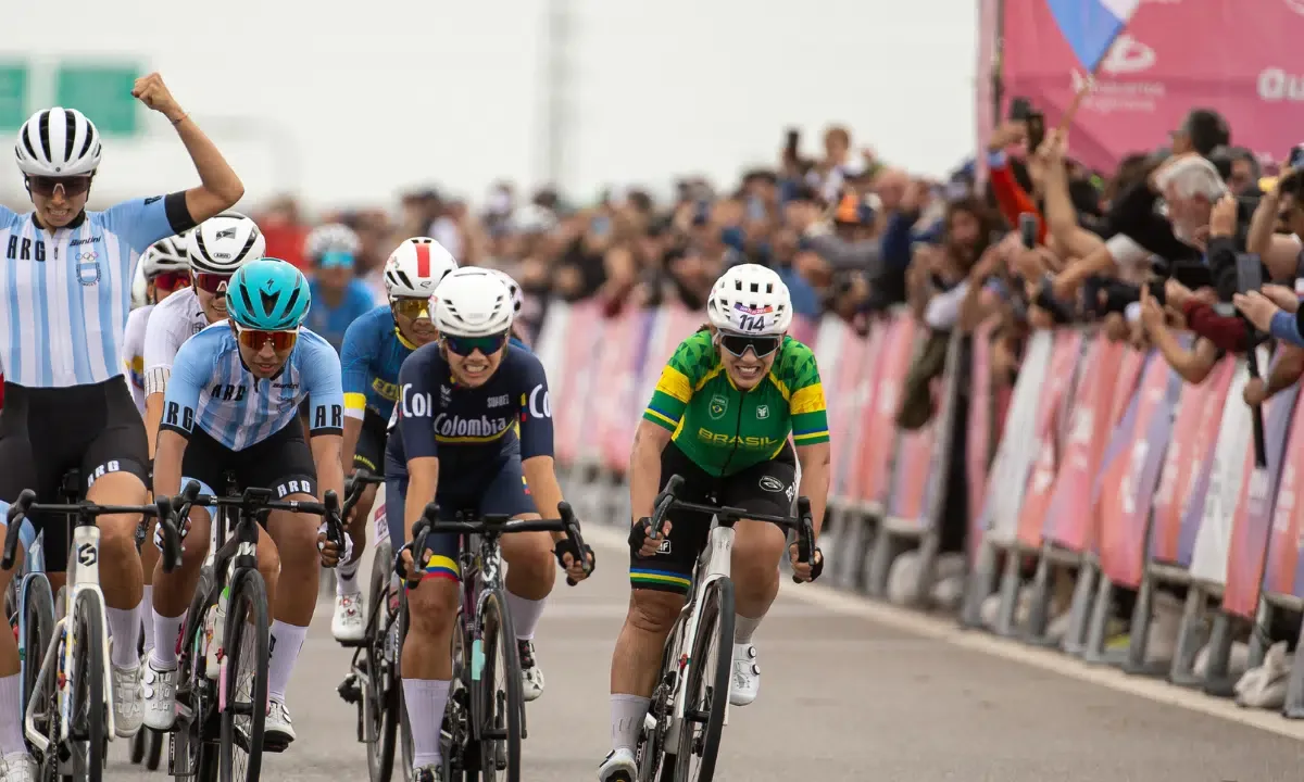 Tamires fica em 4º, e Otavio termina em 12º no ciclismo em Santa Fé