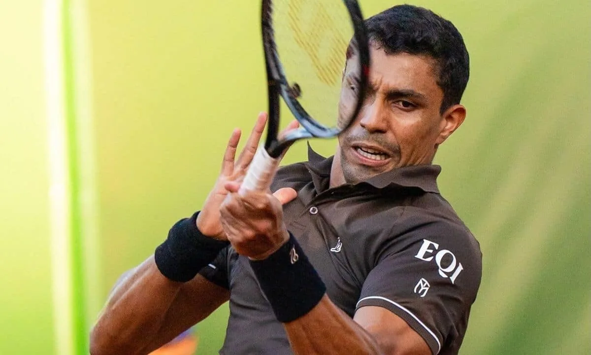 Thiago Monteiro perde de virada na estreia em Maia