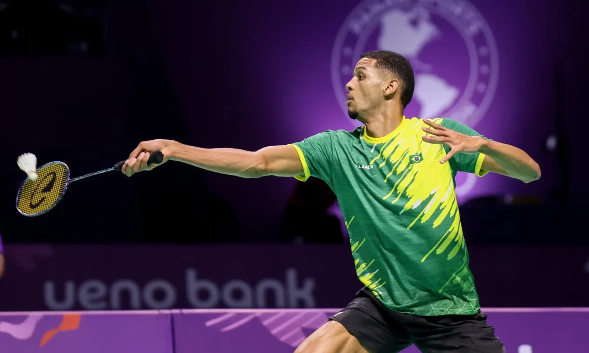 Brasil avança em cinco categorias e busca seis medalhas no badminton nos EUA