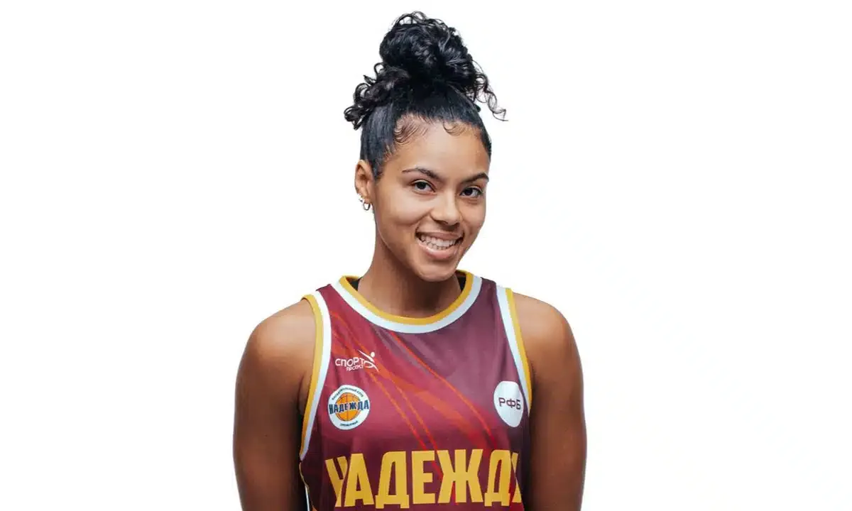Bella Nascimento ajuda Nadezhda Orenburg a vencer a segunda no Russo