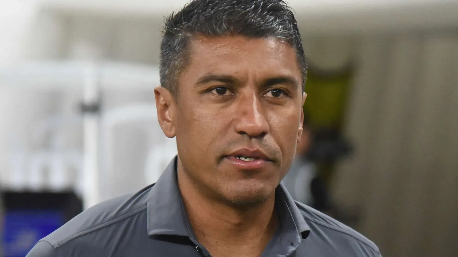 Paulinho assume no Cruzeiro e detalha decisão após recusar o Corinthians