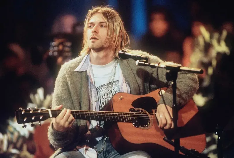 Nirvana lidera ranking popular de discos lançados após a morte de artistas