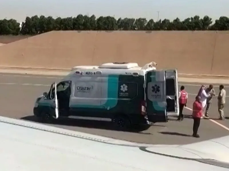 Embaixador visita piloto ferido da flydubai em hospital na Arábia Saudita