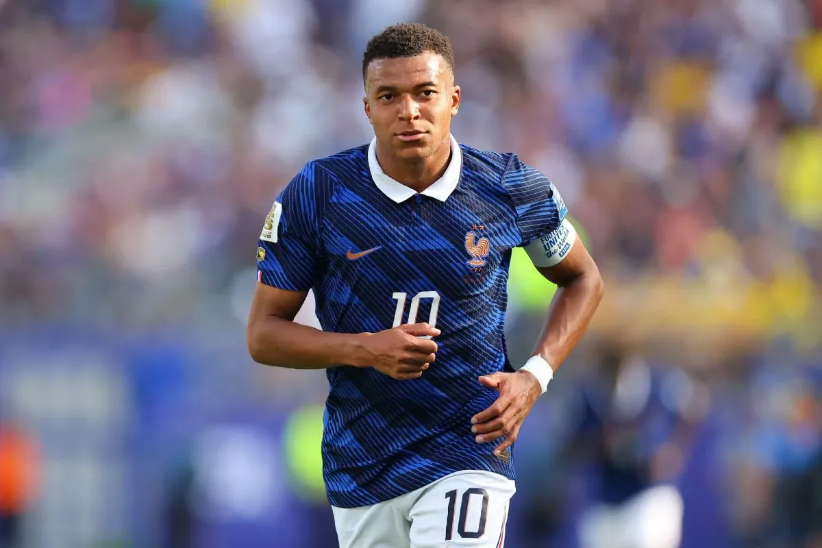 Mbappé aposta em recorde na Copa para levar a Bola de Ouro de 2026