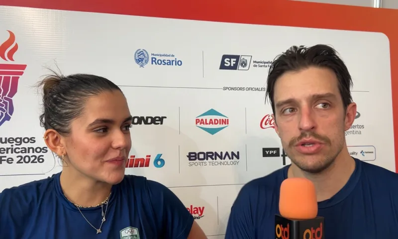 Laura Silva e Pedro Mometto ficam com a prata no squash