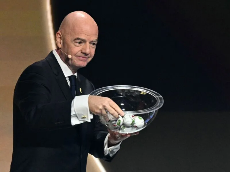 Associação Suíça de Futebol retira apoio à reeleição de Infantino