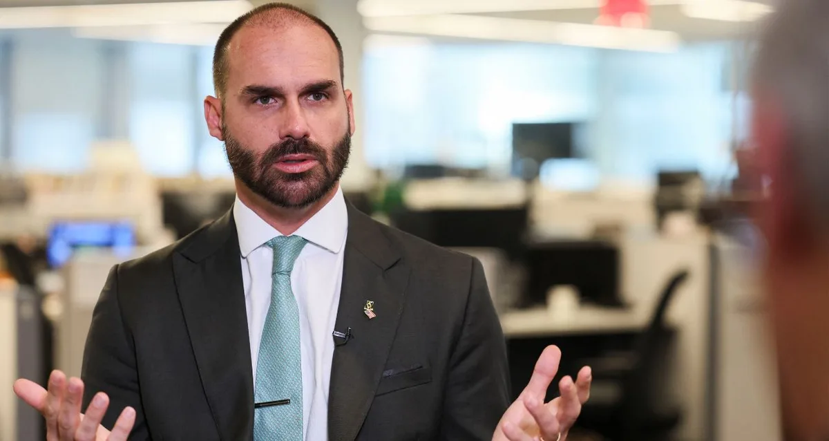 Eduardo Bolsonaro apoia exigência dos EUA sobre eleições no Brasil