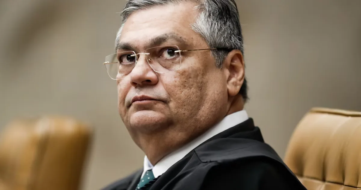 Dino critica pressão dos EUA sobre ministros do Supremo