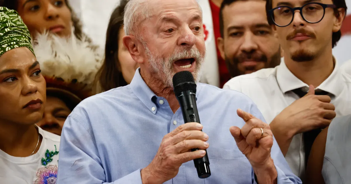 Campanha de Lula amplia atos e destaca fim da escala 6×1