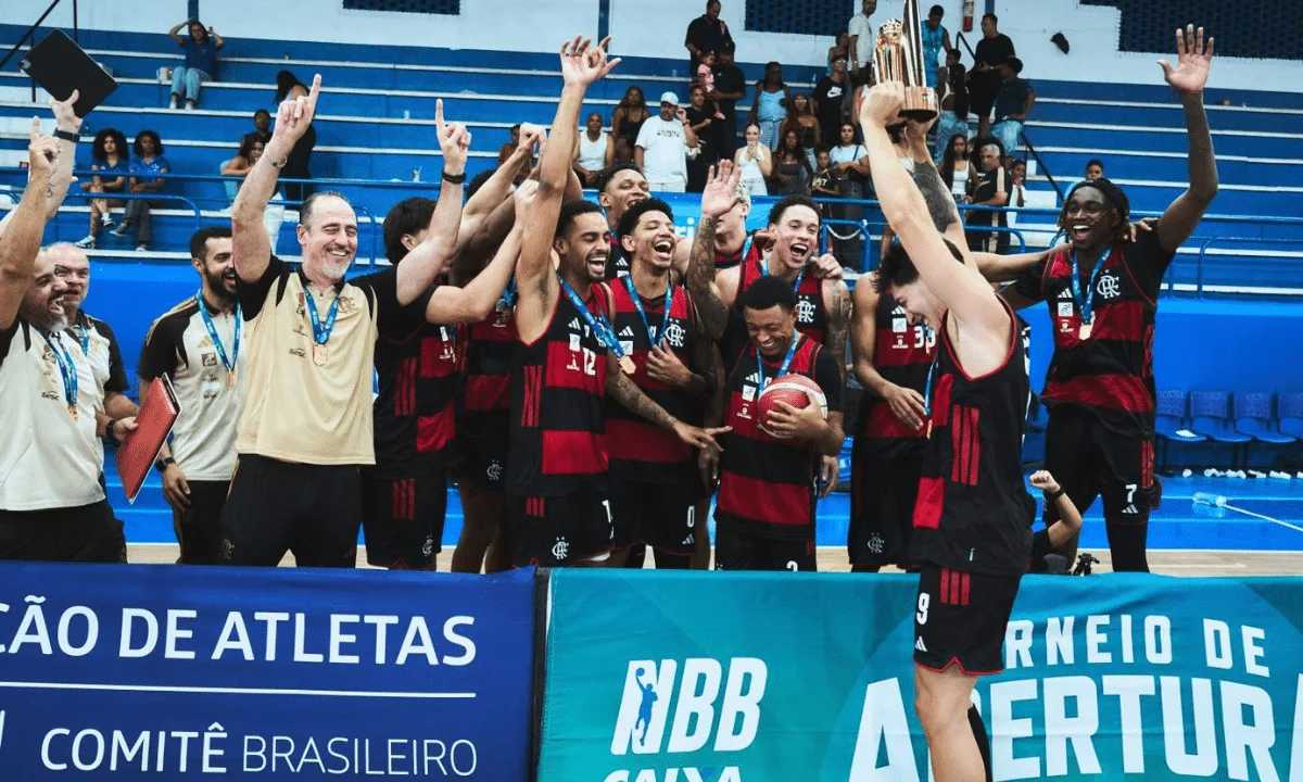 Yago decide no fim, e Flamengo leva título do Torneio de Abertura