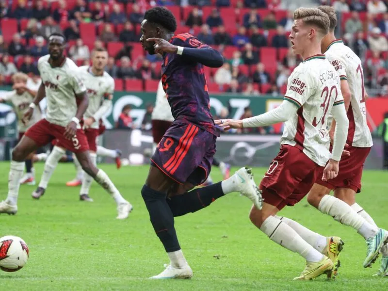 Bayern empata com Augsburg após sofrer gol em 8,4 segundos