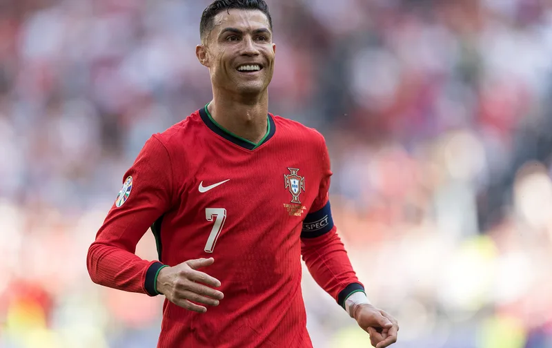 Rafael Leão assume a camisa 7 de Portugal após saída de Cristiano Ronaldo