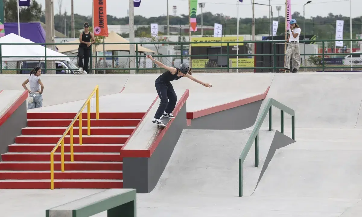 Bia Godoi estreia no Mundial de Skate aos 14 anos
