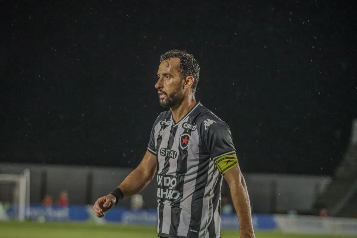 Nenê entra em grupo que negocia compra da SAF do Botafogo-PB