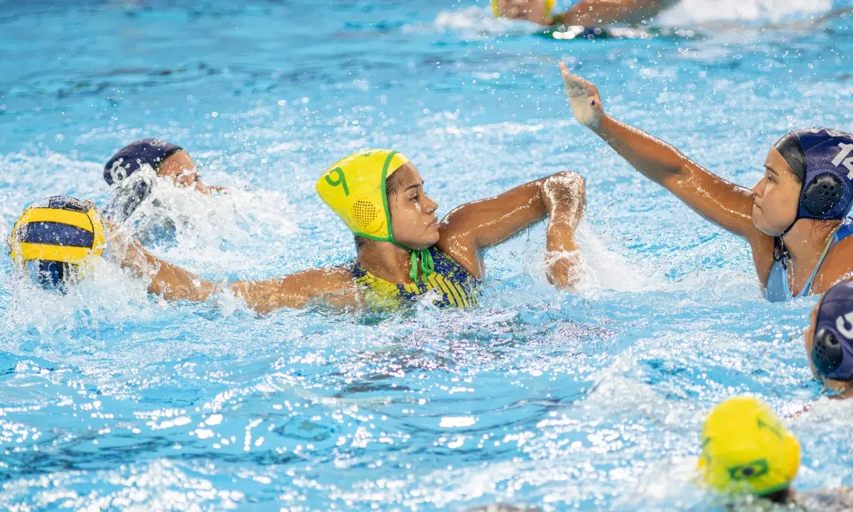 Brasil vence três vezes e lidera polo aquático no Sul-Americano