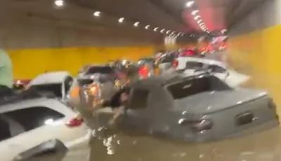 Chuva forte causa alagamentos e deixa veículos submersos em São Paulo