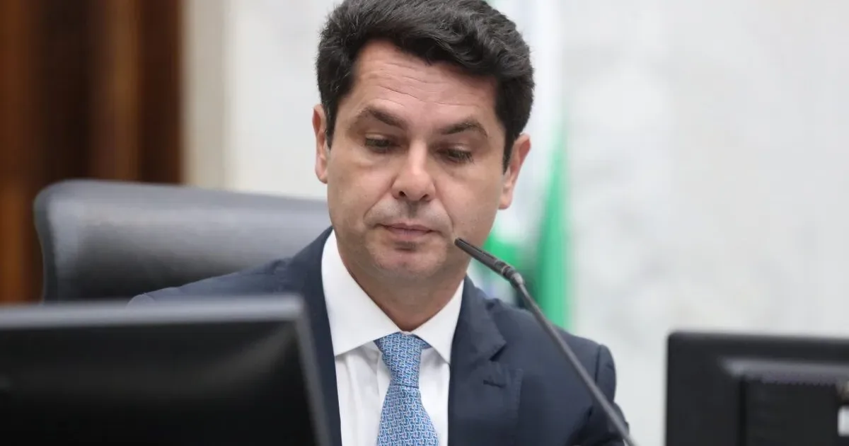 Alexandre Curi deixa liderança da Alep para disputar vaga no Senado