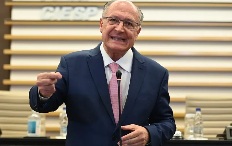 Alckmin critica remoção de posts sobre Nossa Senhora Aparecida