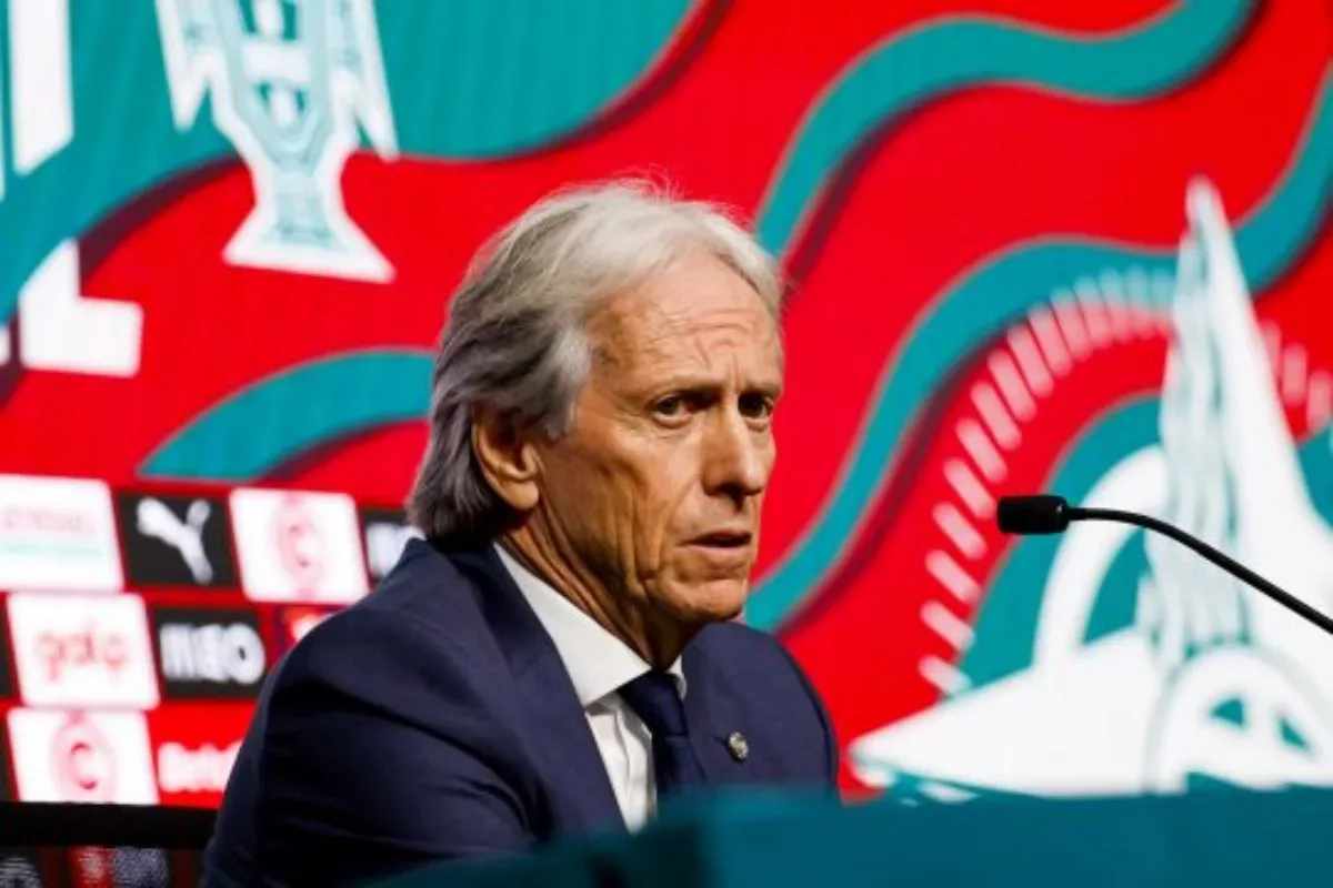 Jorge Jesus convoca Cristiano Ronaldo e exige desempenho em Portugal