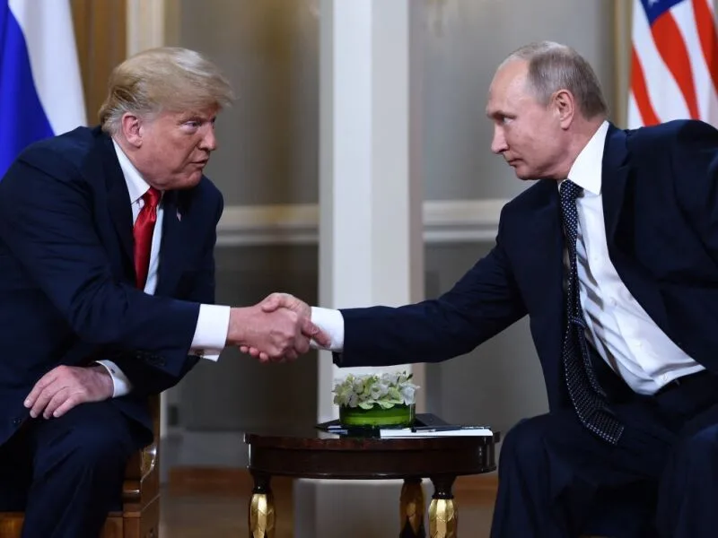Conversa entre Trump e Putin antecedeu declaração sobre possível acordo na Ucrânia