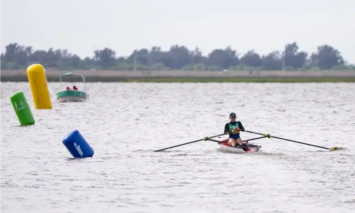 Ana Caroline Freire leva bronze no remo costal dos Jogos Sul-Americanos