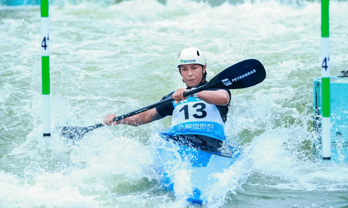 Ana Sátila vence no C1 e fica com a prata no K1 em Hangzhou
