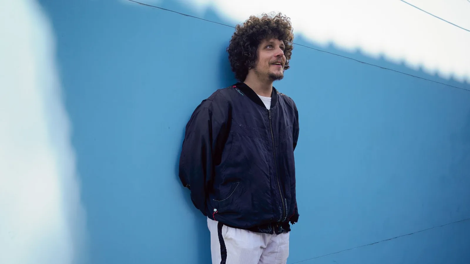 Chico Chico diz que compõe sem planejamento rígido e a partir do que ouve