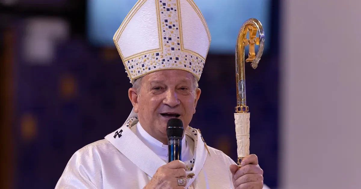 Missa em Aparecida pede diálogo e critica ódio contra quem pensa diferente