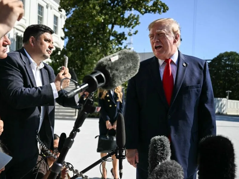 Ataque em Riade deixa 13 mortos e amplia tensão entre Trump e houthis