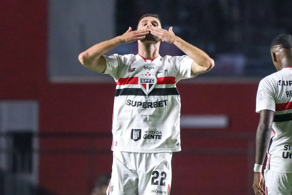 São Paulo confirma cirurgias e perde Duarte e Buta até o fim da temporada