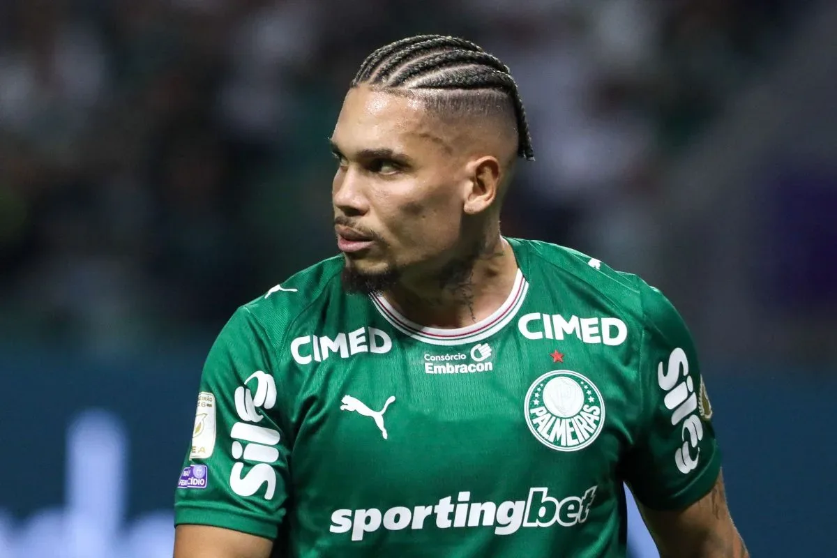 Paulinho inicia transição com bola e ainda não deve enfrentar o Bahia