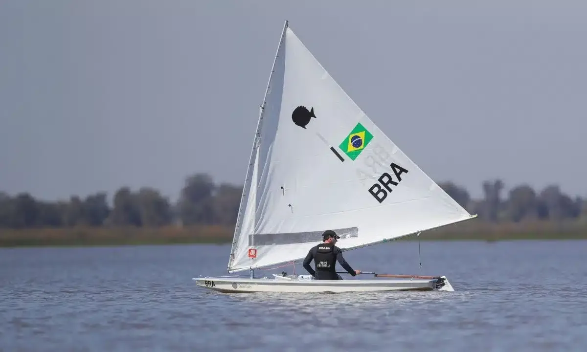 Brasil conquista prata no ILCA 7 e termina em sétimo no Sunfish