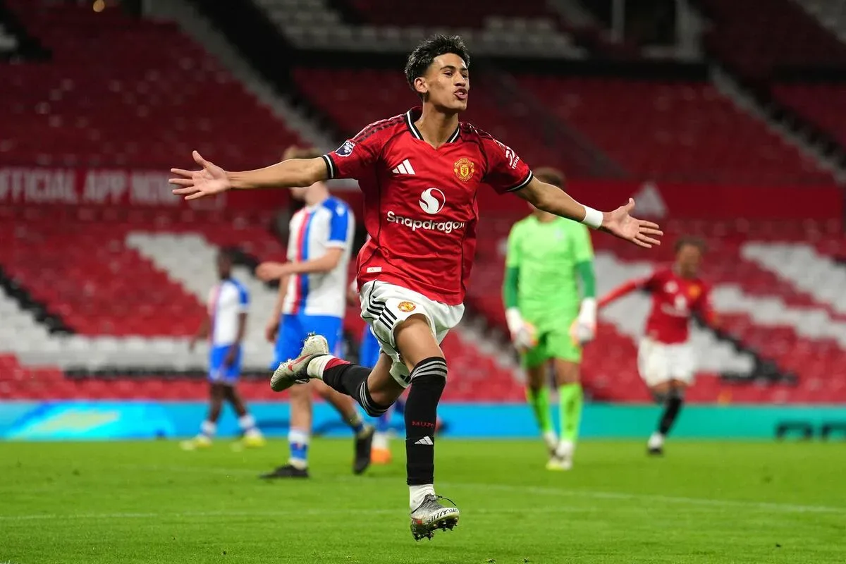 Real Madrid oferece contrato a jovem de 16 anos do Manchester United