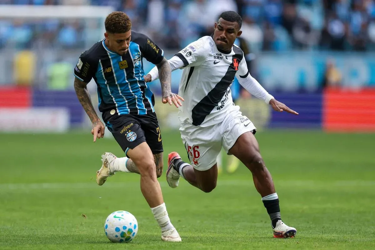 Vasco vira sobre o Grêmio e encosta nos rivais contra o rebaixamento