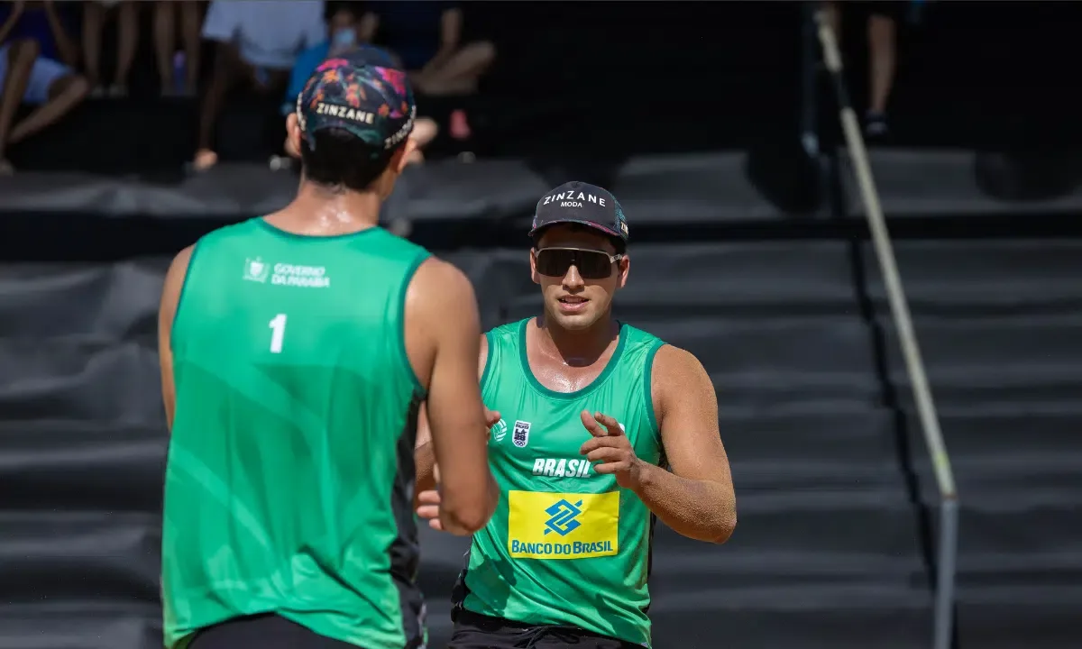Duplas femininas do Brasil fecham grupos na liderança em João Pessoa
