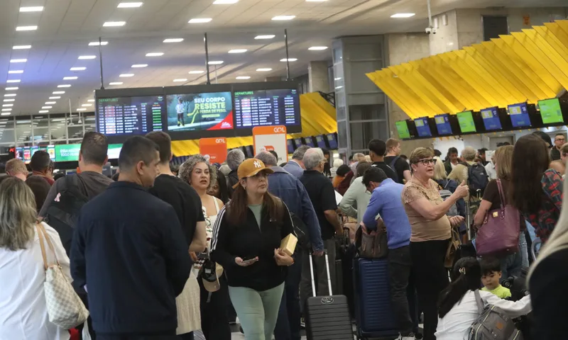 Anac autoriza suspensão de embarque para passageiros indisciplinados