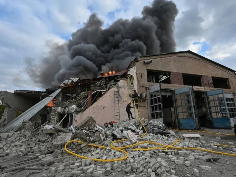 Zaporizhzhia tem prédios residenciais atingidos e 15 mortos em ataque russo
