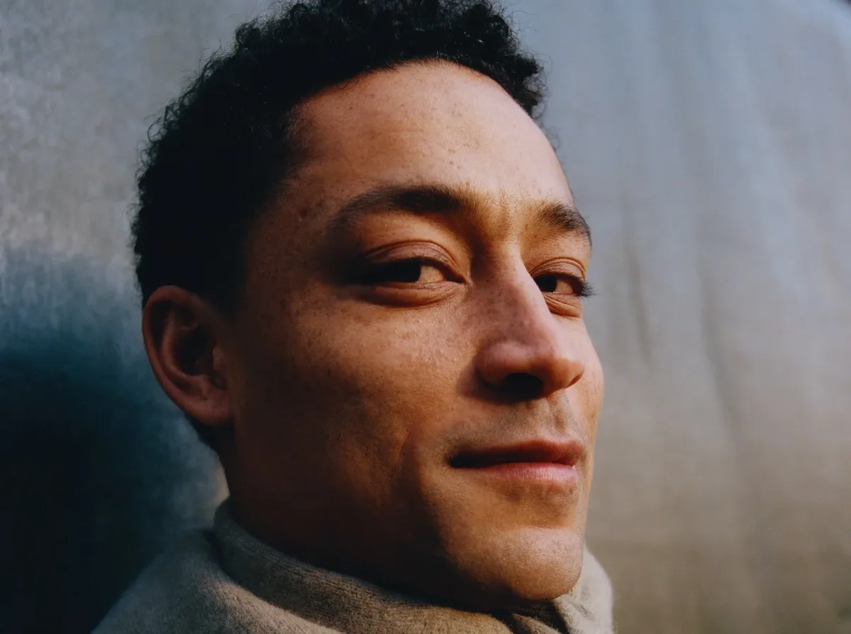 Loyle Carner leva turnê de “hopefully !” ao Cine Joia em novembro