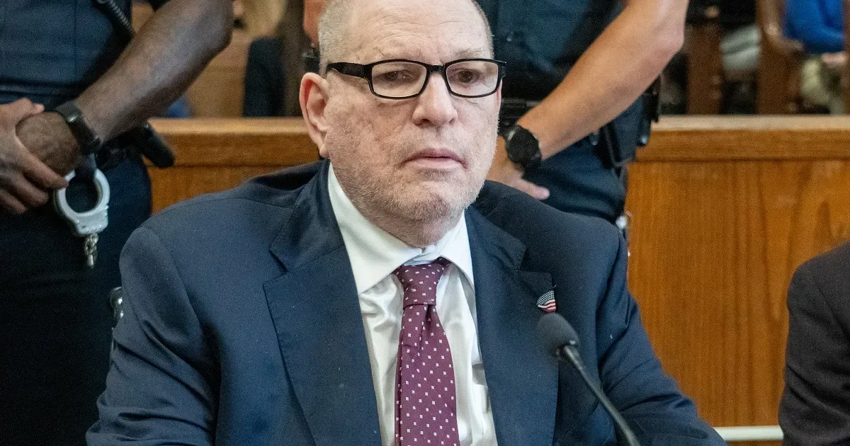 Harvey Weinstein recebe pena de 15 anos em novo julgamento em Nova York
