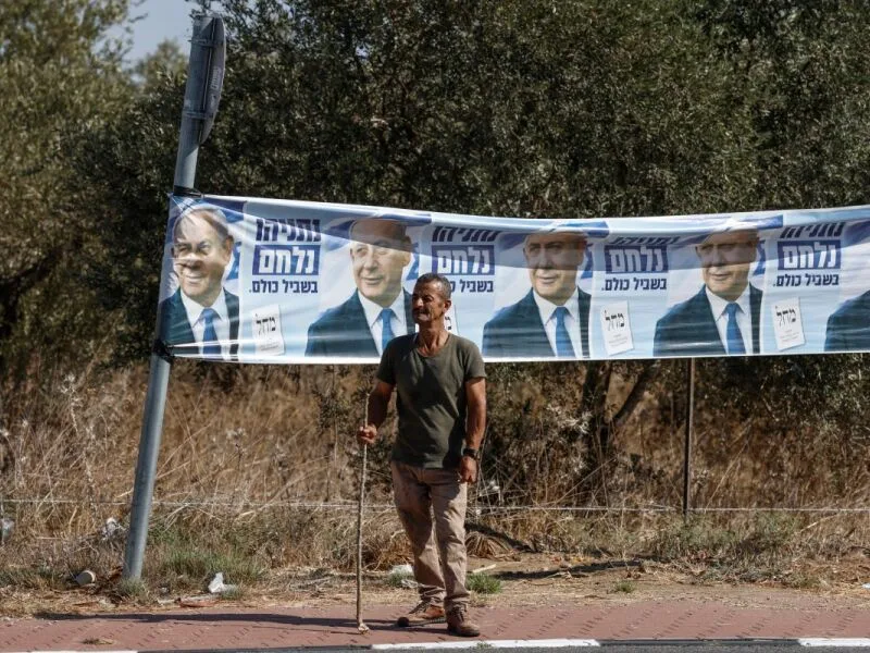 Comissão palestina mantém plano eleitoral após bloqueio israelense em Gaza e Jerusalém