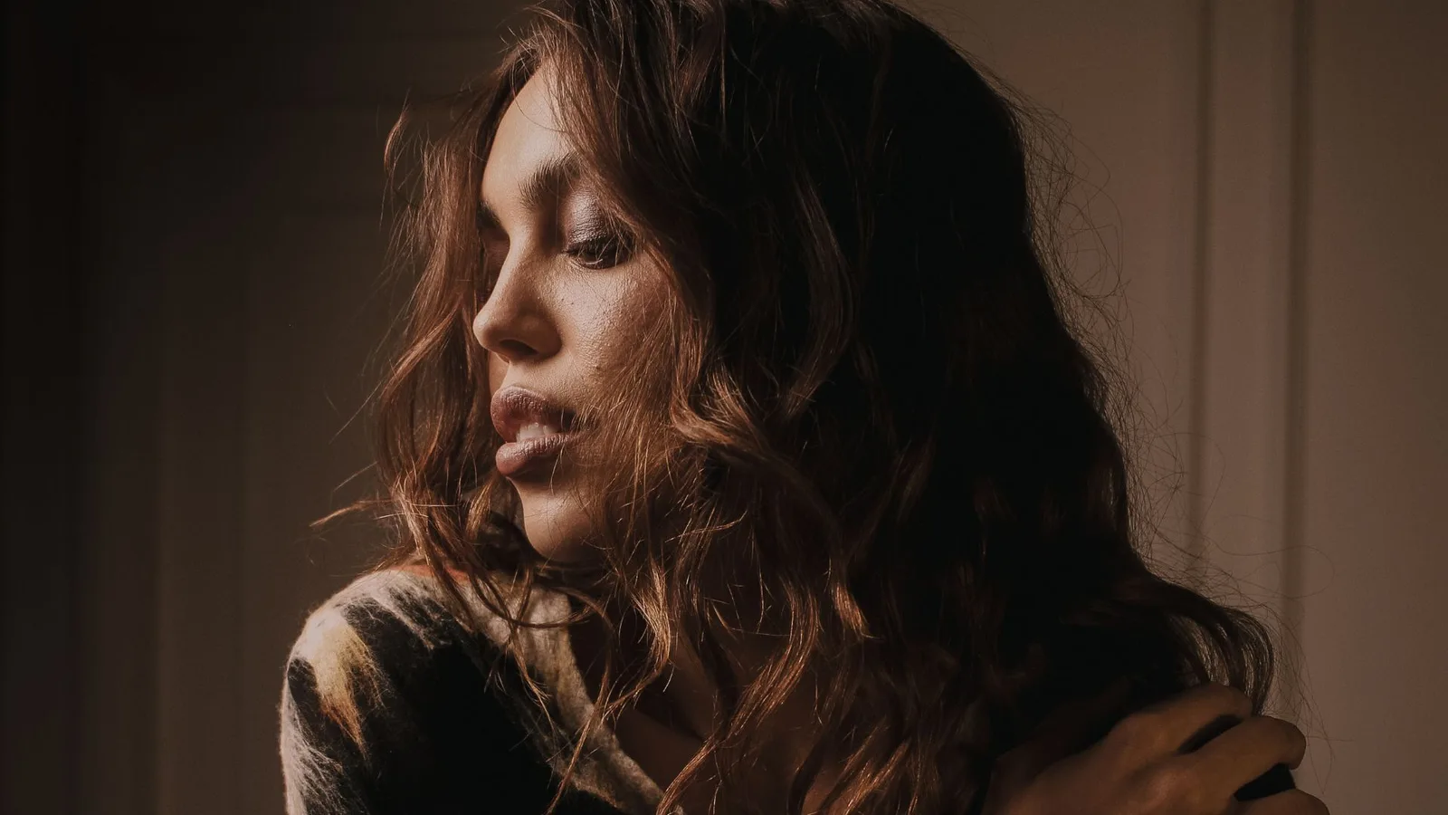 Dora Sanches é indicada a Artista Revelação no Grammy Latino 2026