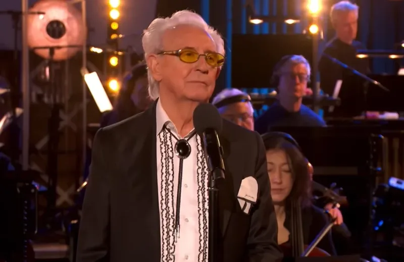 Tony Christie relata papel da música após diagnóstico de demência