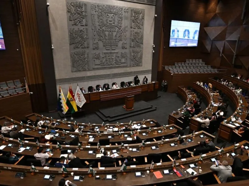 Bolívia prorroga medida de emergência após alerta sobre novos bloqueios