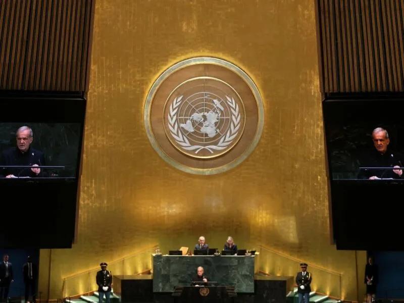 Pacote suspeito fecha avenida e trava trânsito perto da ONU em Nova York