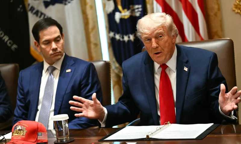 Democratas dos EUA acusam governo Trump de pressionar eleição no Brasil