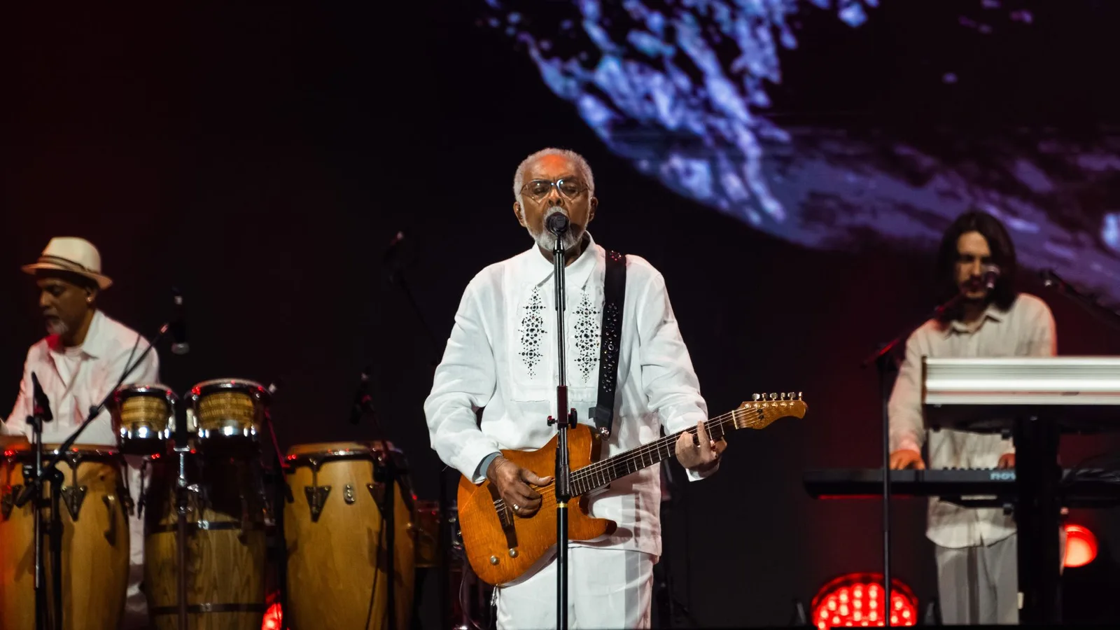 Gilberto Gil sugere possível despedida durante show no Rock in Rio