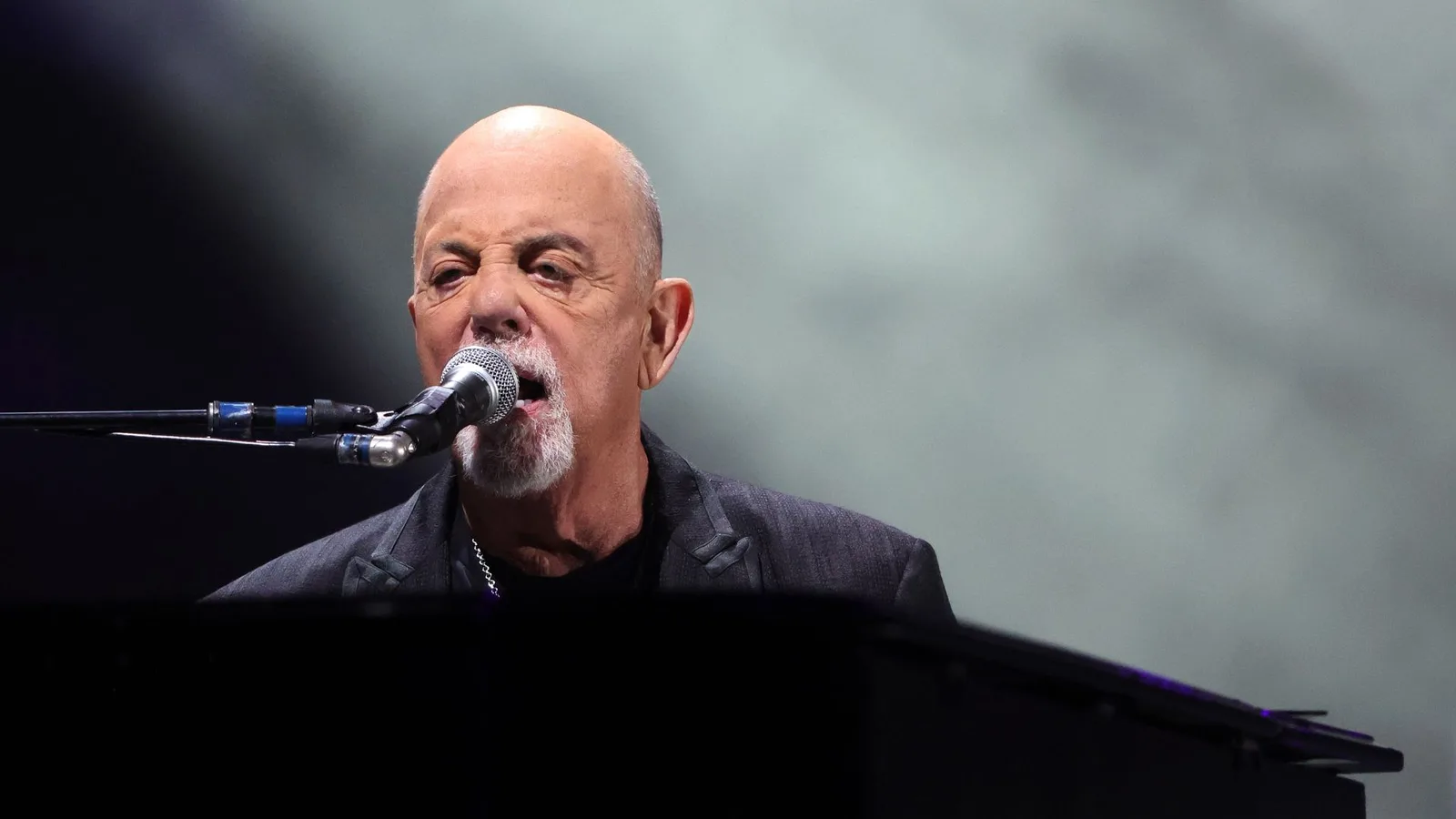 Busca do Google mostra data falsa de morte para Billy Joel